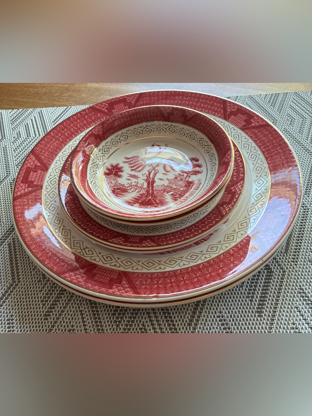discontinued "Pink Red Willow" pattern manufactured by Nikko Ironstone
